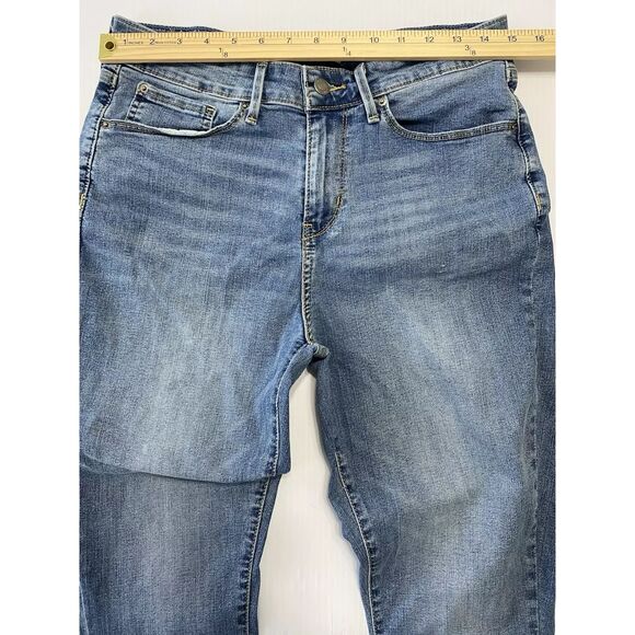 LEVI'S Signature Gold Women's Mid Rise Capri Jeans Size 10 (actual 30"x24") - Picture 5 of 12